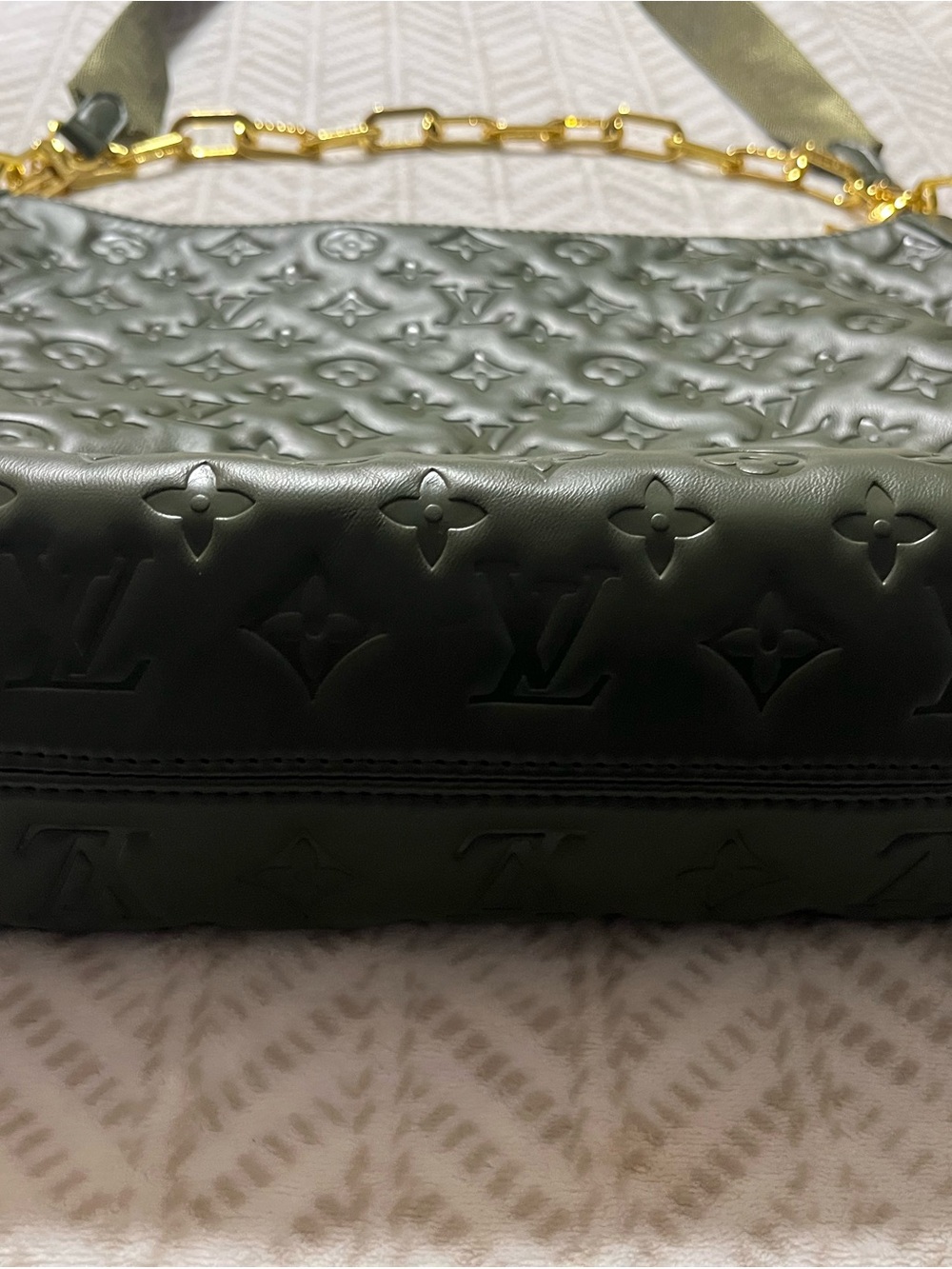 Louis Vuitton Olive Green Embossed Monogram Crossbody with Matching Pouch - Picture 5 of 16